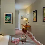 Relais Du Louvre 4* Paris