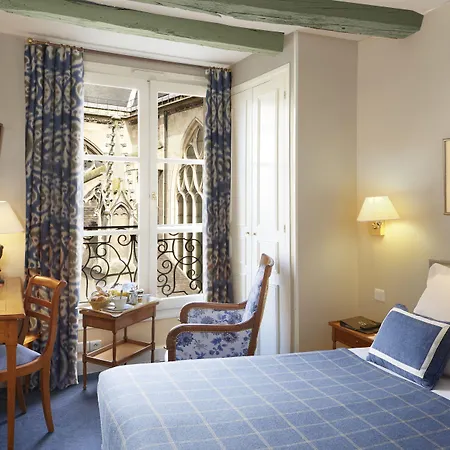 Relais Du Louvre Hotel