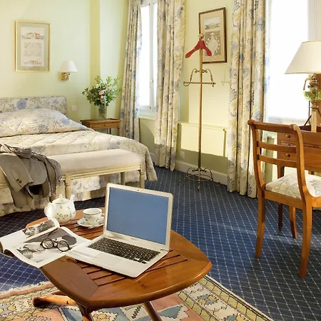 Relais Du Louvre 4* Paryż