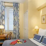 Relais Du Louvre 4*