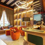 Relais Du Louvre Hotel