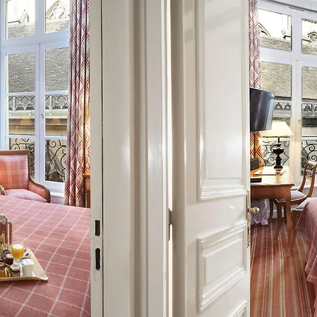 Relais Du Louvre Hotel 4*