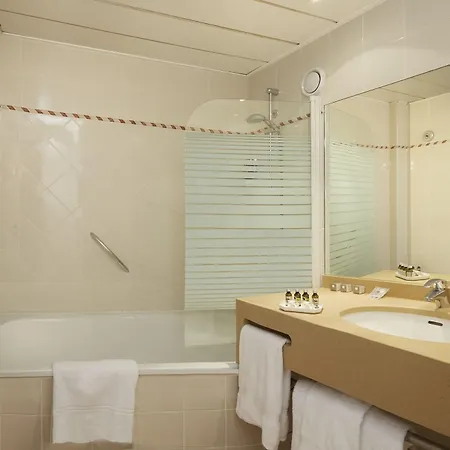 Relais Du Louvre Hotel 4*