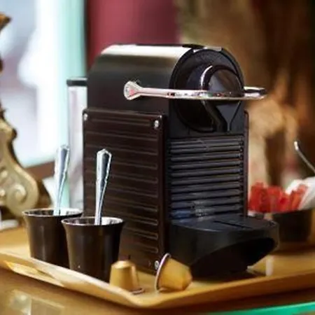Relais Du Louvre 4*