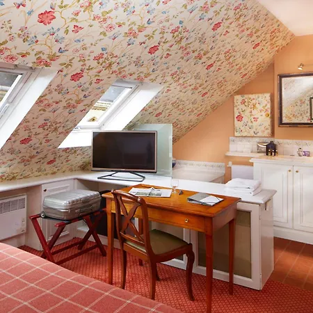 Hotel Relais Du Louvre Paris