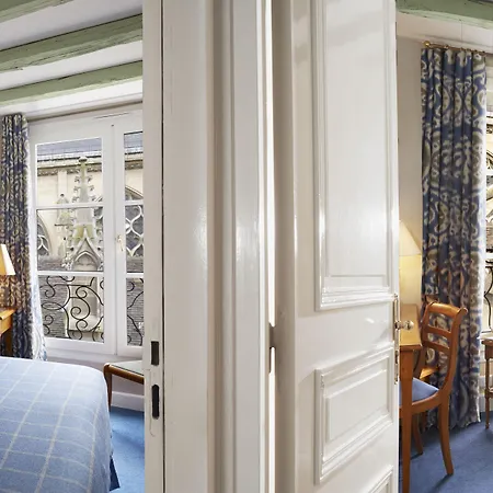 卢浮驿站酒店 巴黎