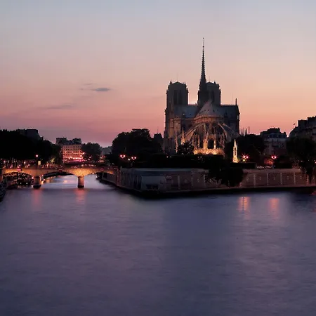 酒店 卢浮驿站酒店