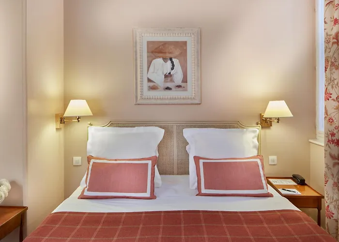 Relais Du Louvre Hotel 4*