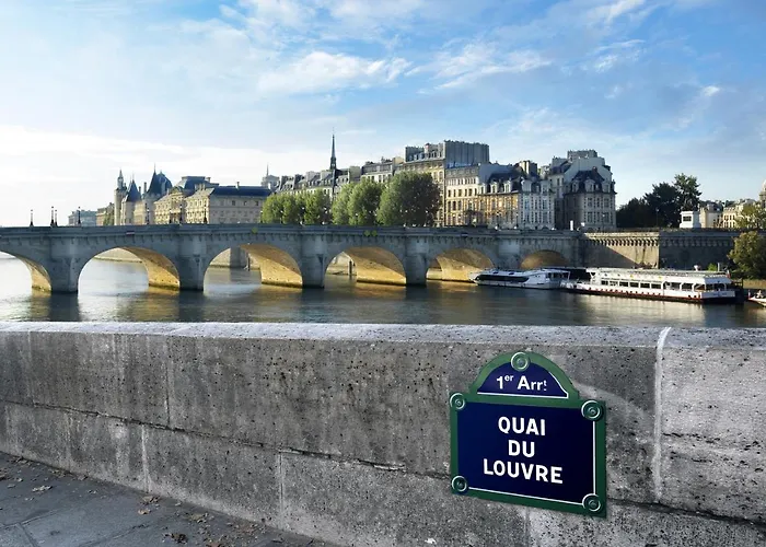 Relais Du Louvre Hotel 4*