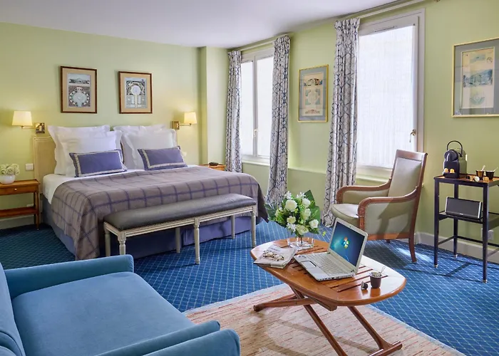 Hotel Relais Du Louvre 4*
