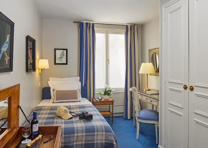 Relais Du Louvre Parijs