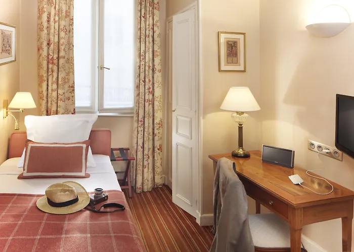 Relais Du Louvre Hotel Paris