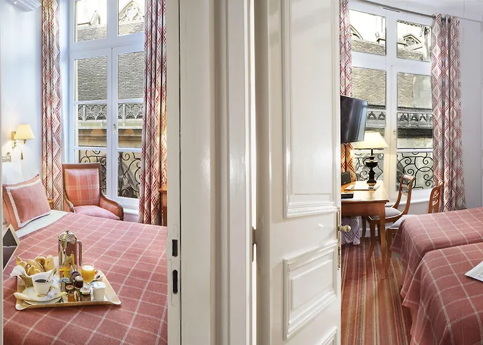 Relais Du Louvre 4*