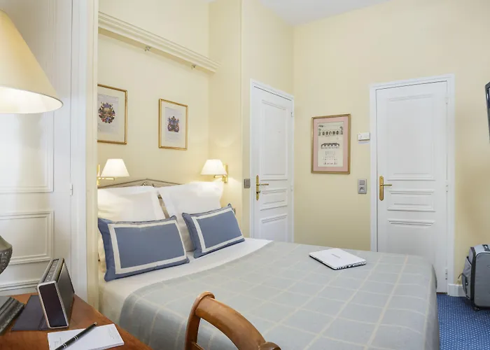 Relais Du Louvre Hotel Parijs