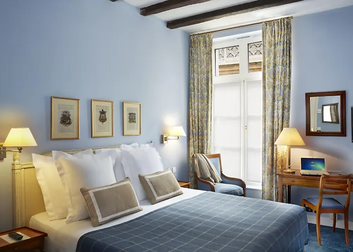 Hotel Relais Du Louvre Parijs