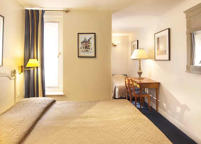 Relais Du Louvre Paris