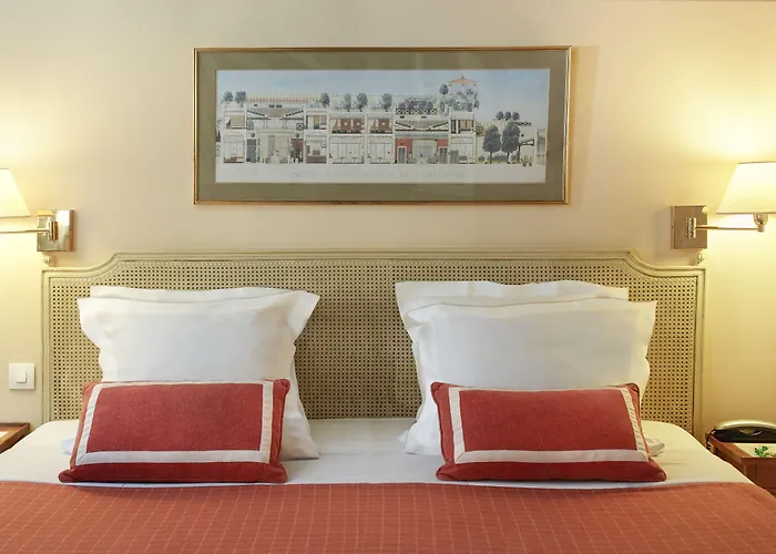 Relais Du Louvre Hotel Paris