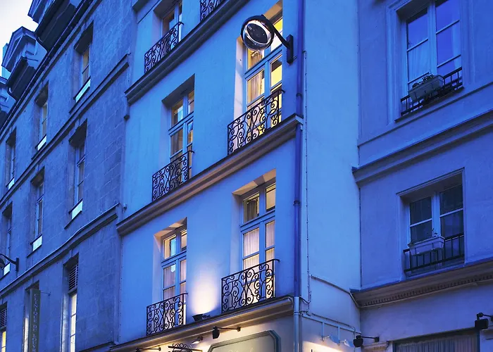 Hotel Relais Du Louvre 4*