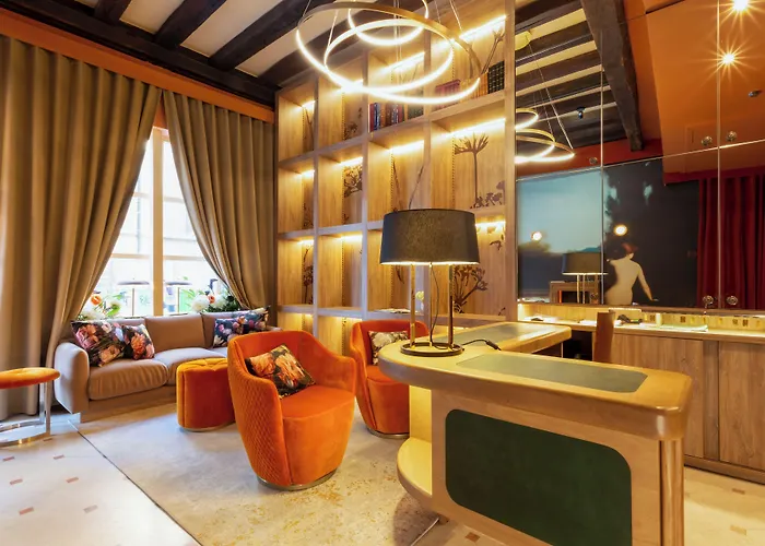 Relais Du Louvre Hotel