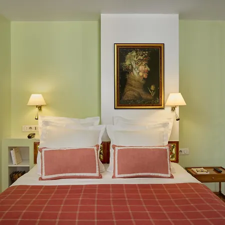 호텔 를레 뒤 루브르 4*